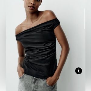 NWT Zara Off Shoulder Ruched Pleated Top Size XS (3067/ 125/ 800)